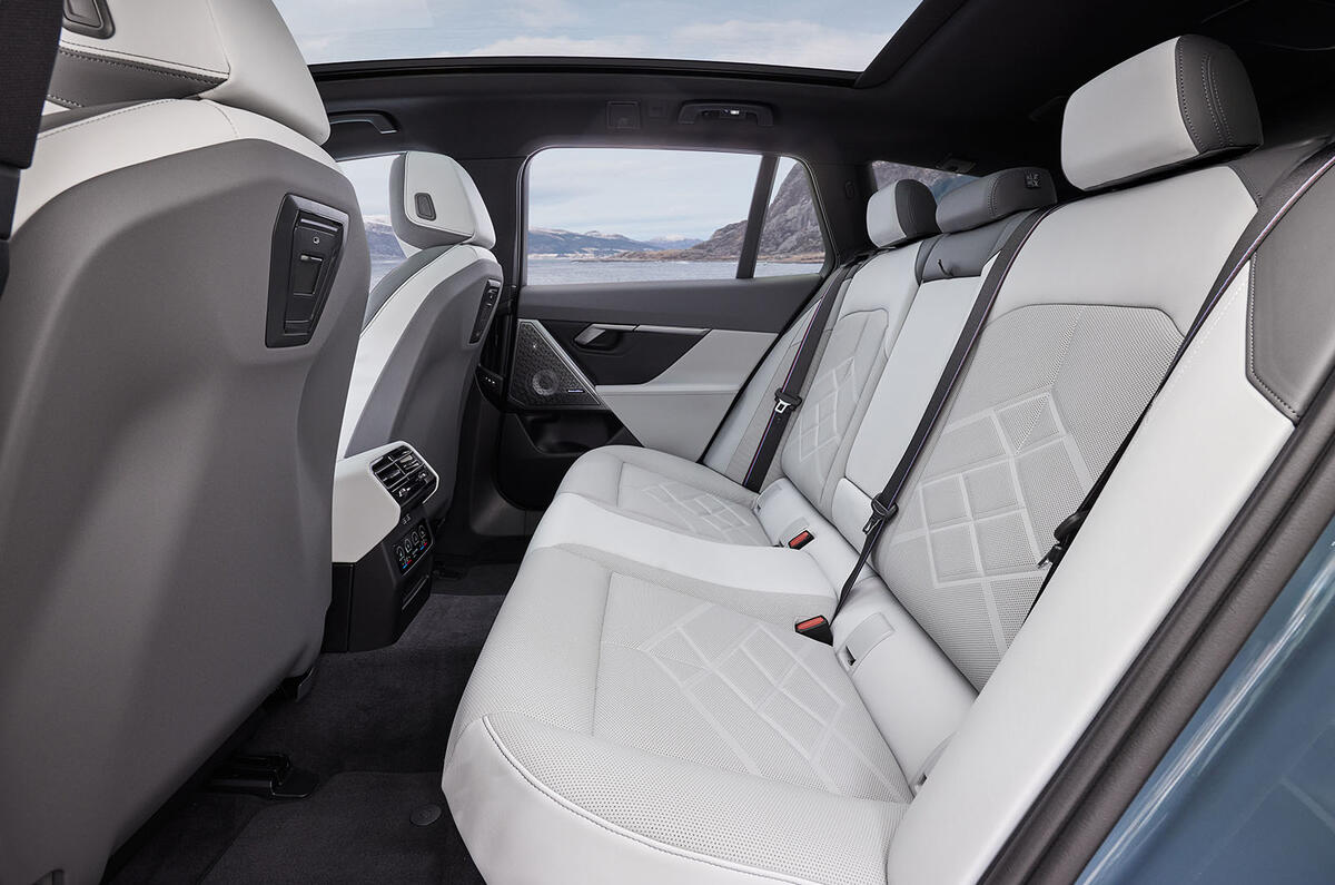 BMW 5 Series Touring rear seats BMW 5 Series Touring rear seats