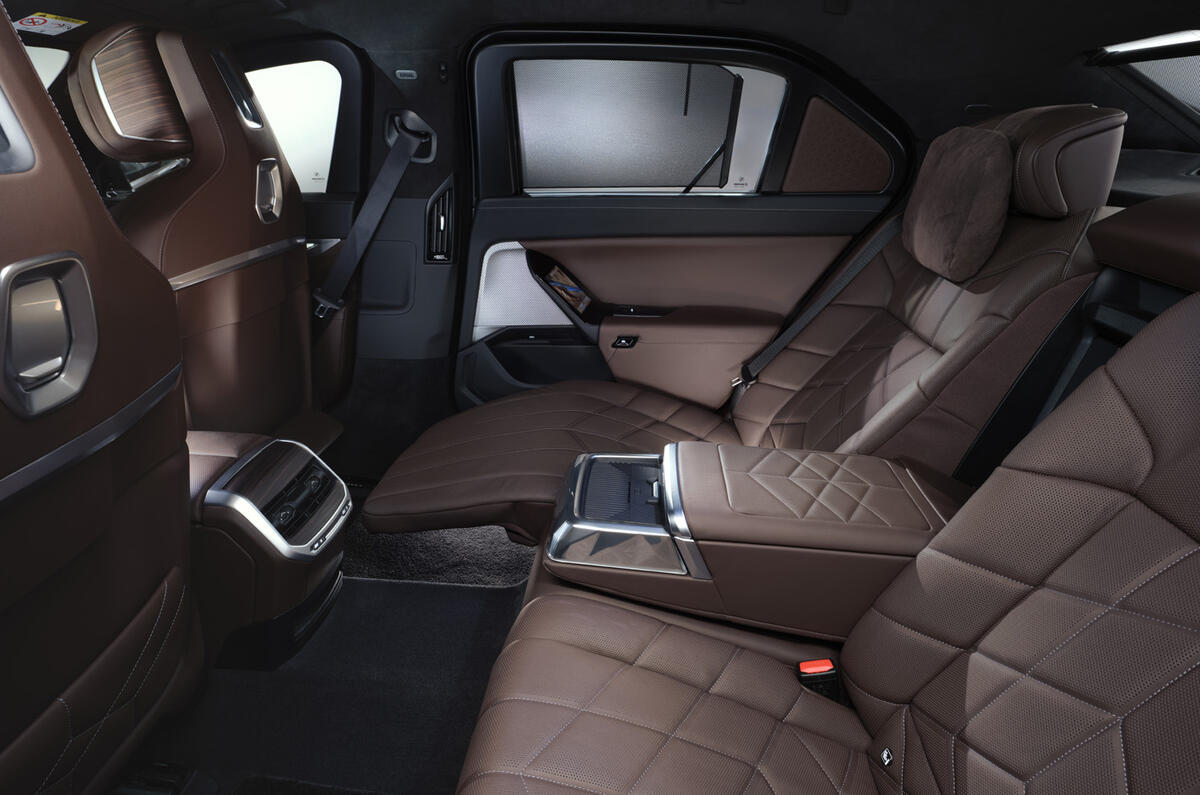 BMW 7 Series Protection rear seats