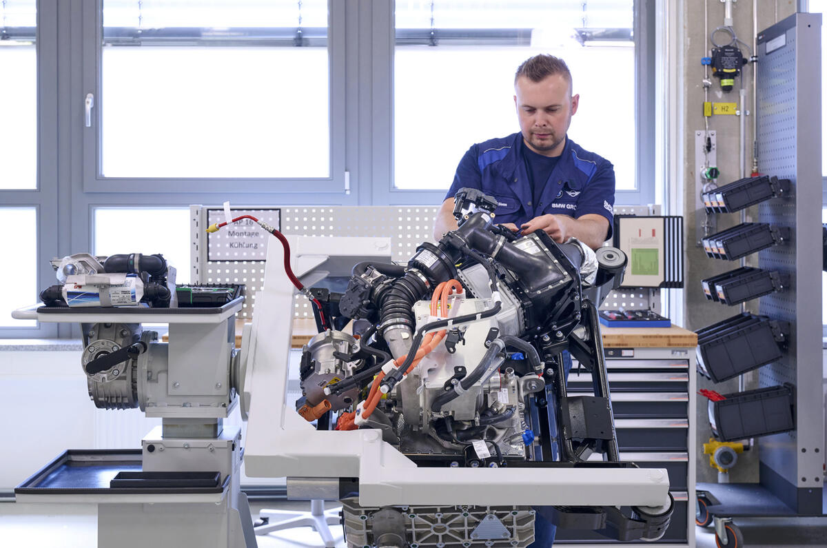 BMW hydrogen powertrain with engineer