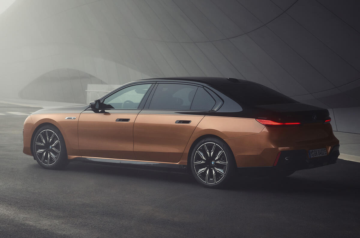 BMW i7 M70 rear darkness BMW i7 M70 rear darkness