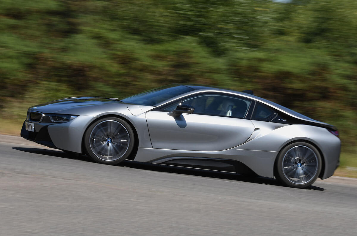BMW i8 side BMW i8 side