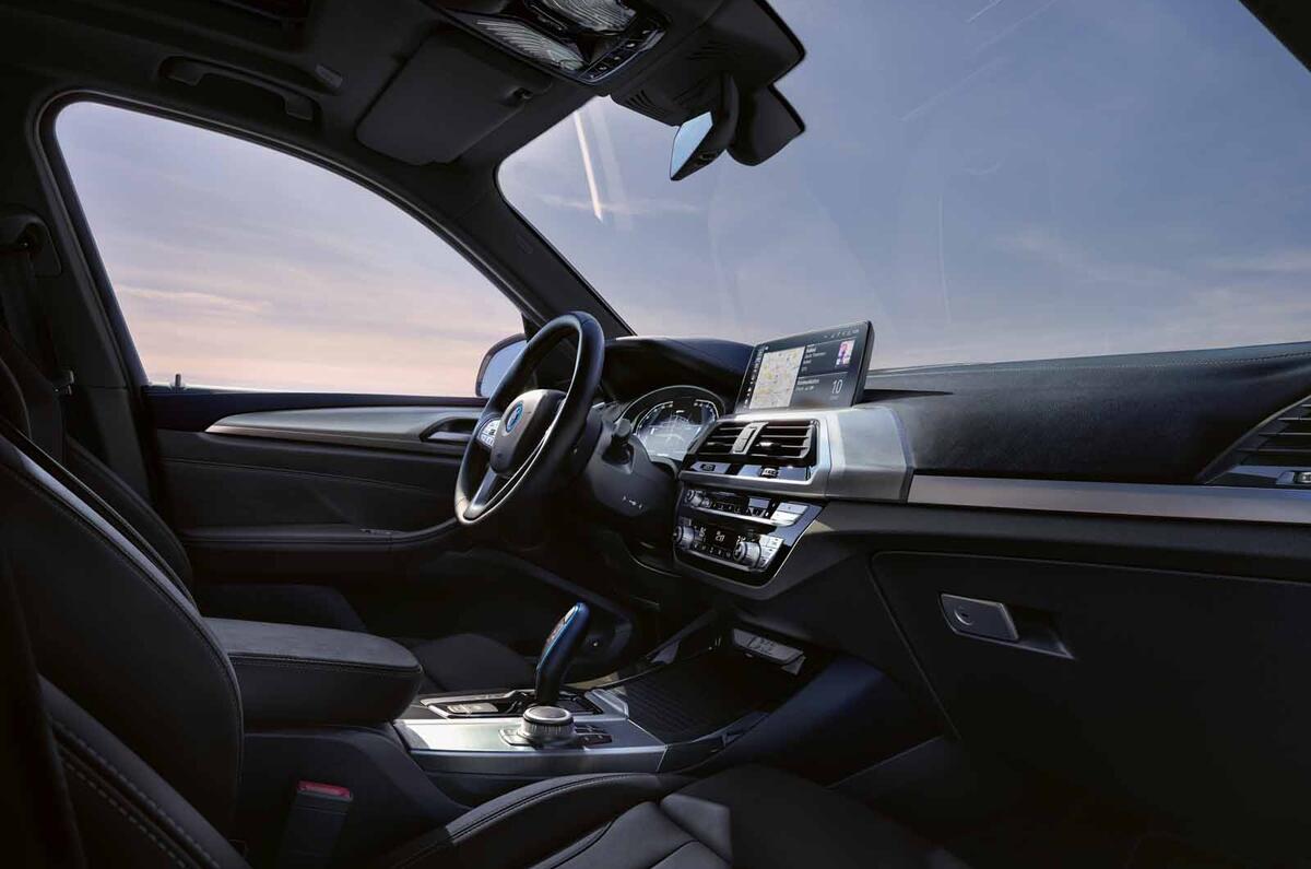 BMW iX3 black interior BMW iX3 black itnerior