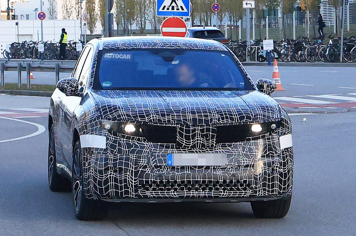 BMW Neue Klasse SUV front head on BMW Neue Klasse SUV front head on