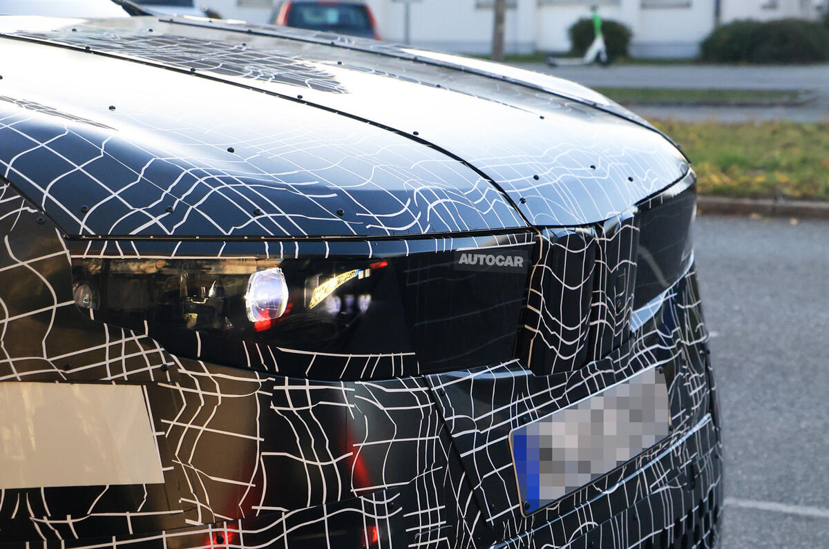 BMW Neue Klasse SUV headlights BMW Neue Klasse SUV headlights