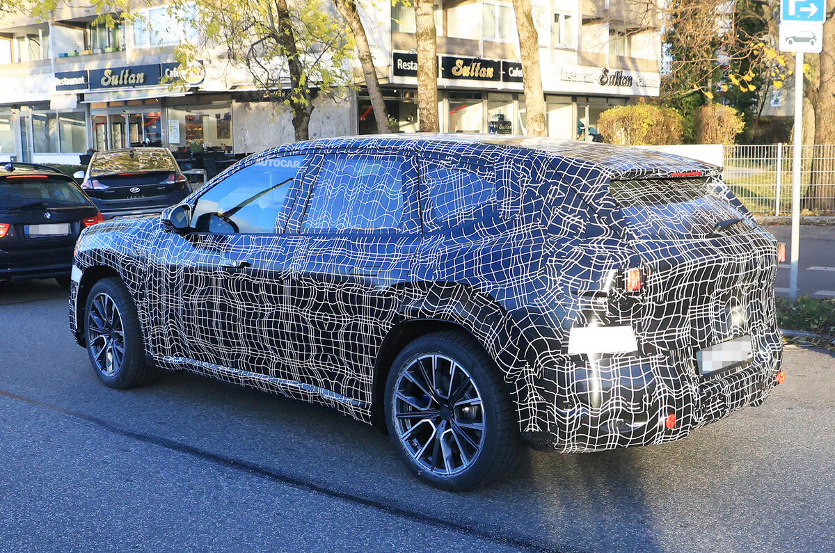 BMW Neue Klasse SUV rear left BMW Neue Klasse SUV rear left