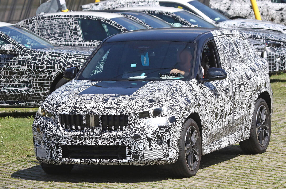 BMW X1 11 BMW X1 11