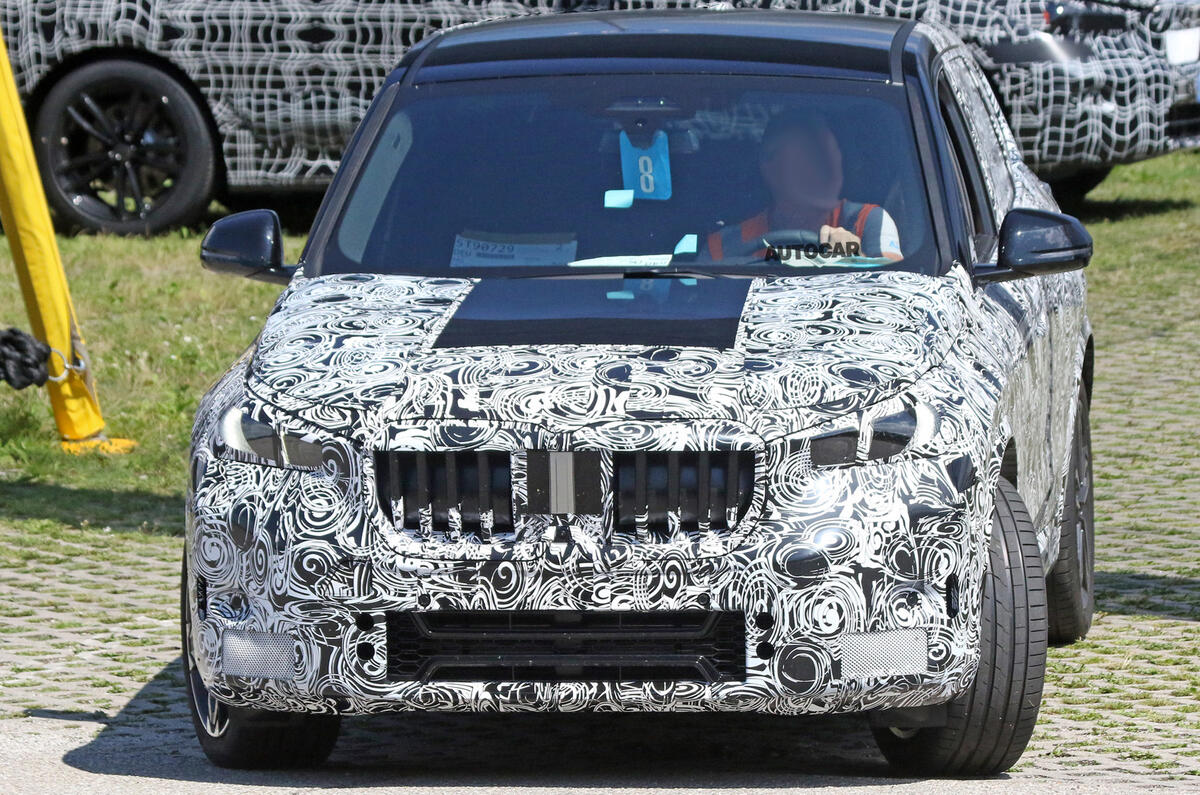 BMW X1 12 BMW X1 12