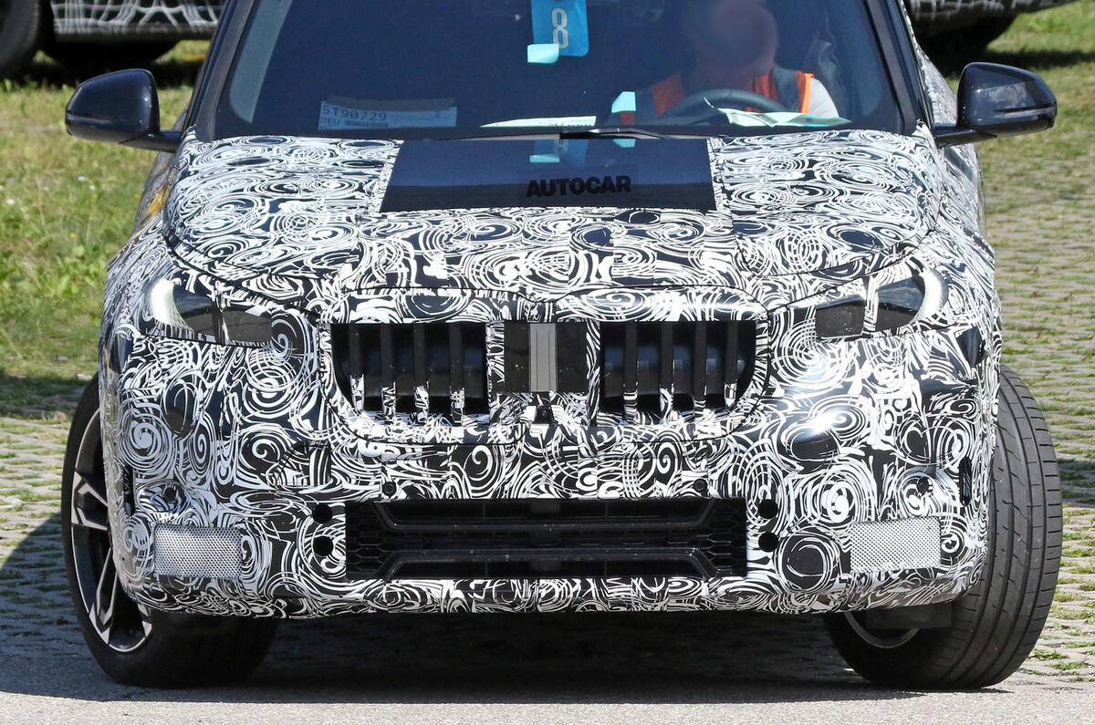 BMW X1 13 BMW X1 13