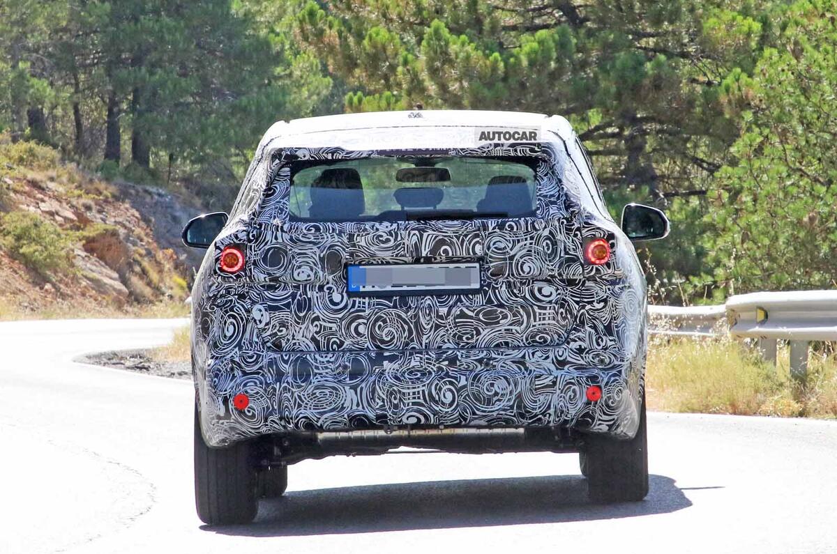 BMW X1 2022 spyshots rear dead BMW X1 2022 spyshots rear dead