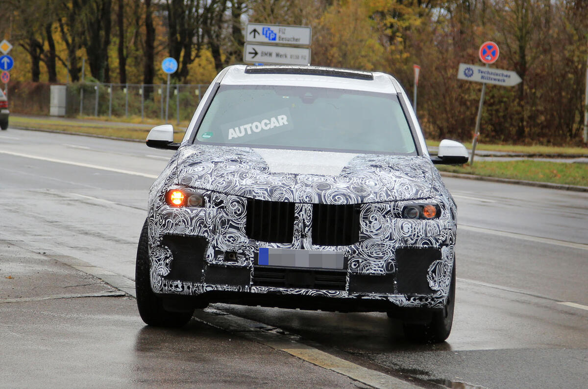 2018 BMW X7 spotted testing