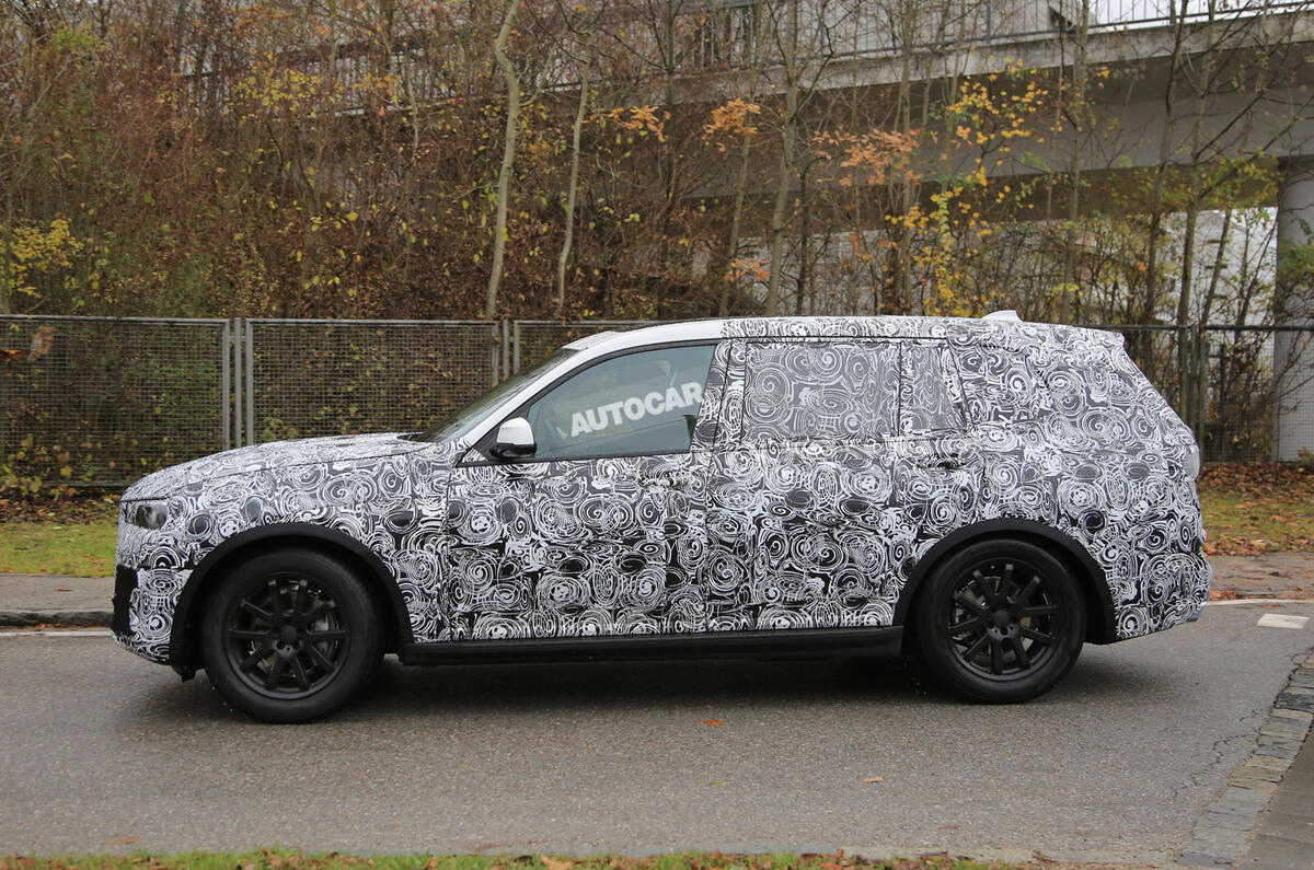 2018 BMW X7 spotted testing