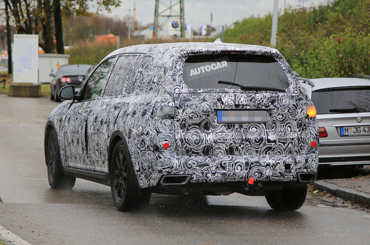 2018 BMW X7 spotted testing