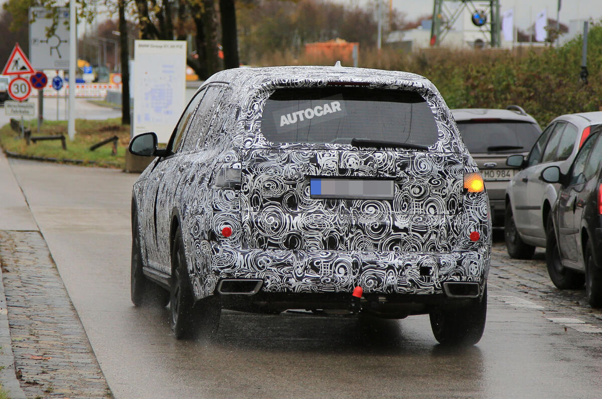 2018 BMW X7 spotted testing