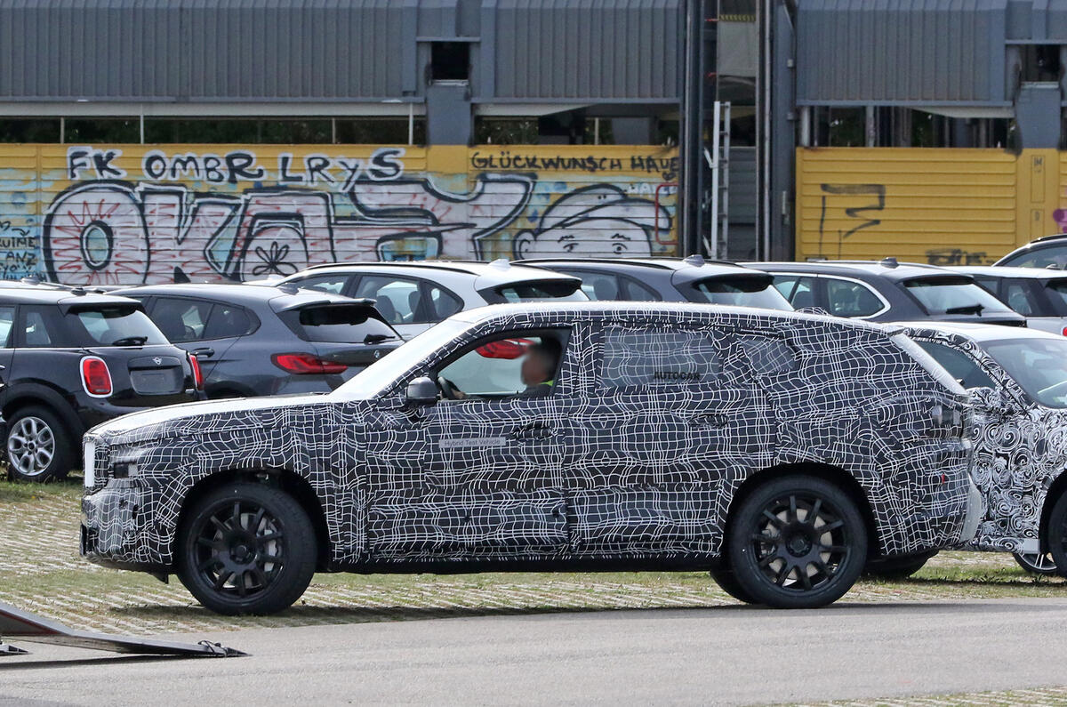 2020 BMW X8 prototype 2020 BMW X8 prototype