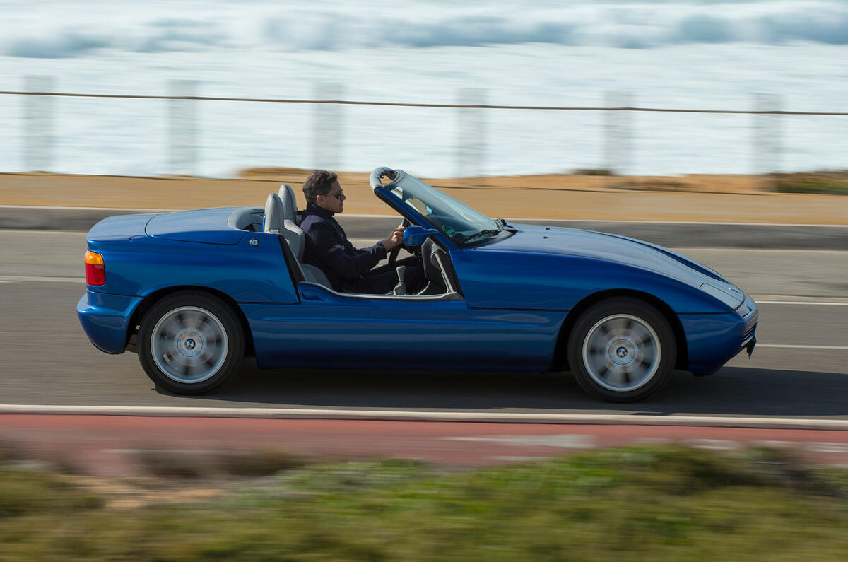 BMW Z1 side