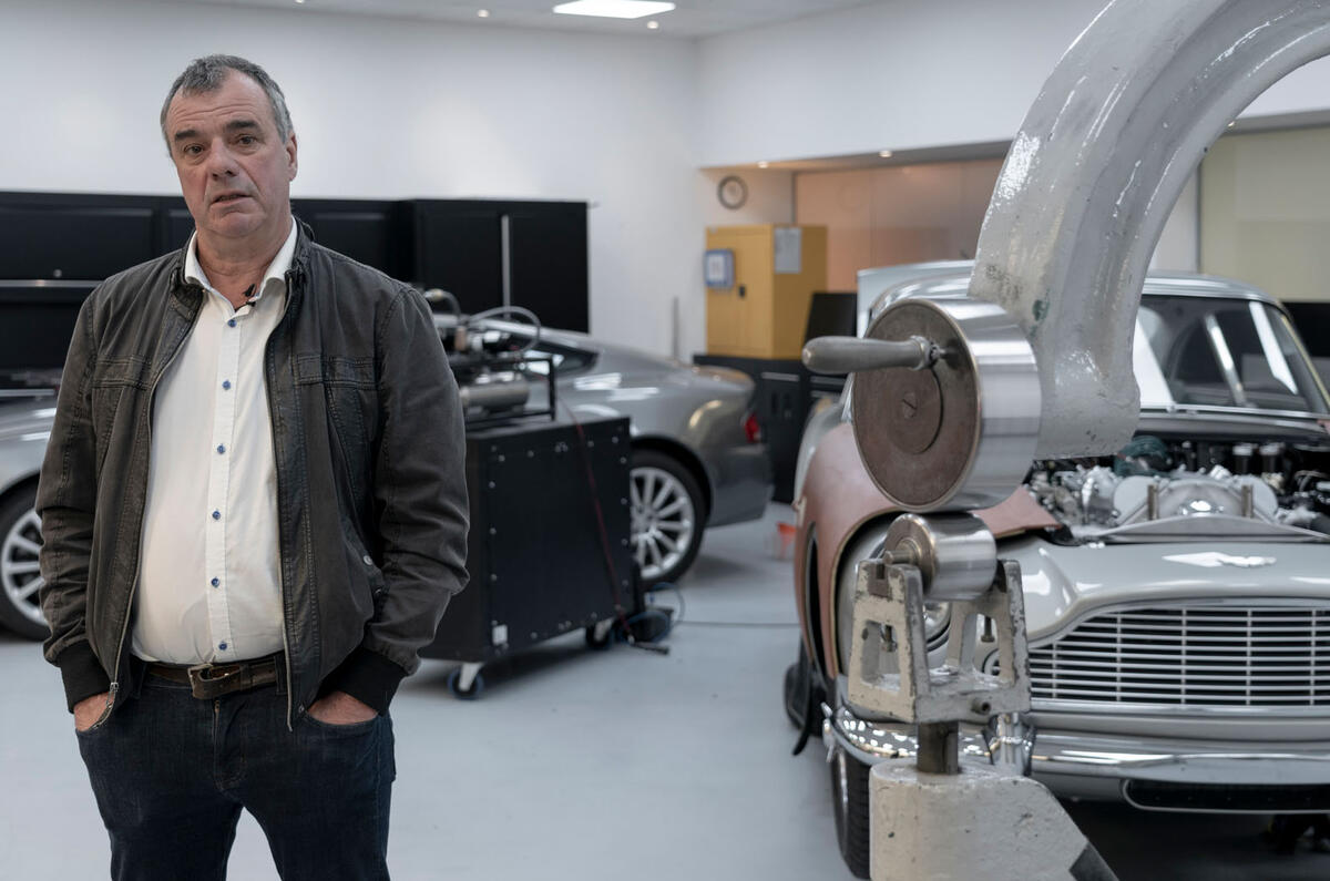 Aston Martin DB5 007