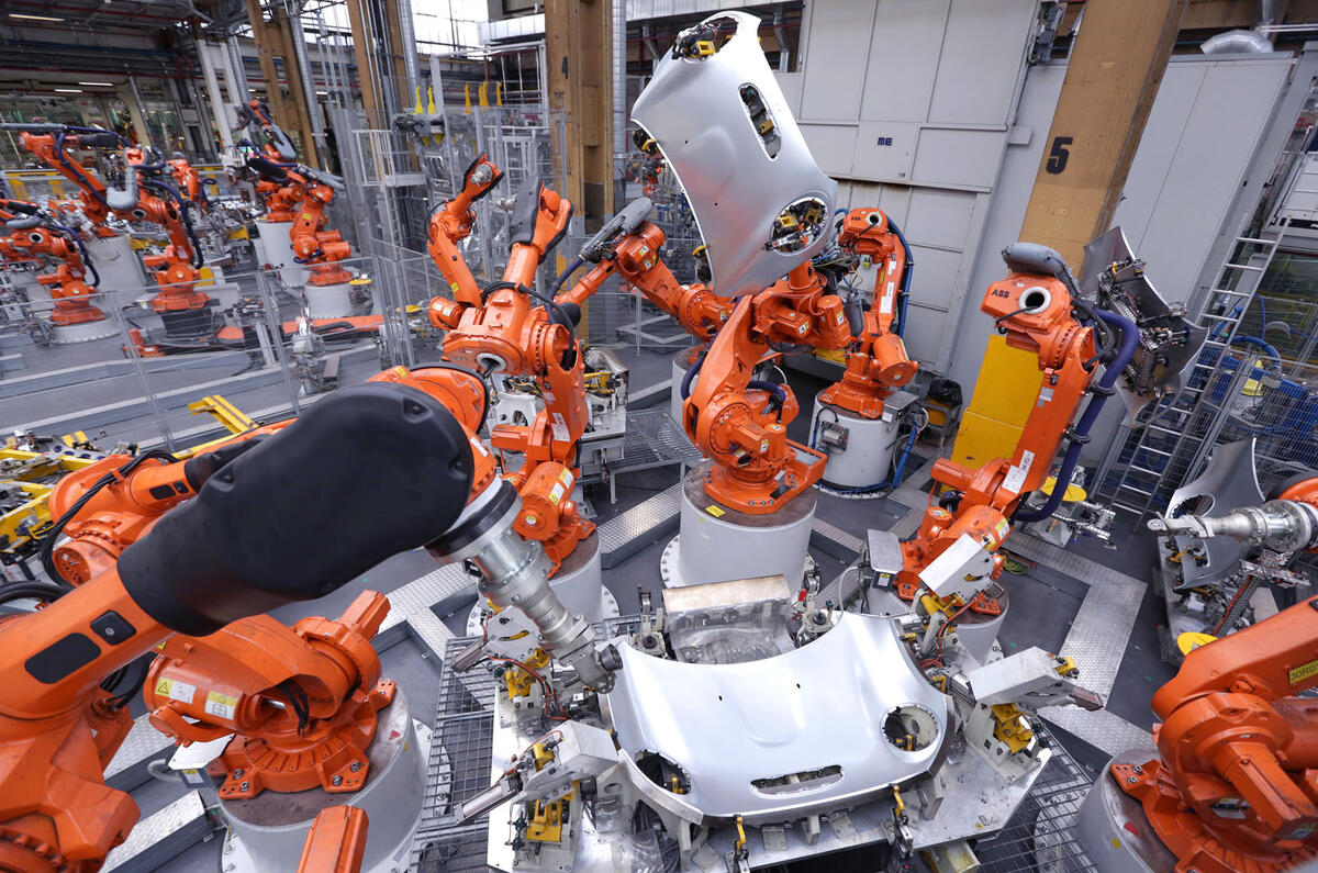 Interim EU deal urged for vehicle industry to avoid 'cliff edge' Interim EU deal urged for vehicle industry to avoid 'cliff edge'