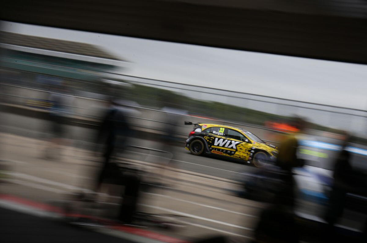 BTCC Silverstone – round 25, 26 and 27