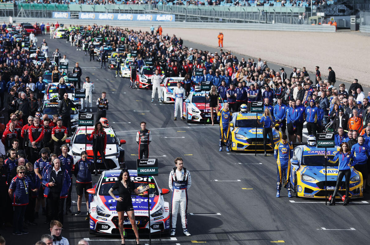 btcc-2022-silverstone-queen-remembrance-silence btcc-2022-silverstone-queen-remembrance-silence
