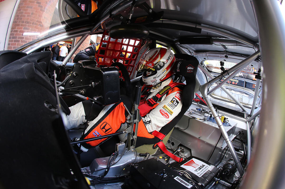 BTCC 2016 Honda Civic Type R Matt Neal BTCC 2016 Honda Civic Type R Matt Neal