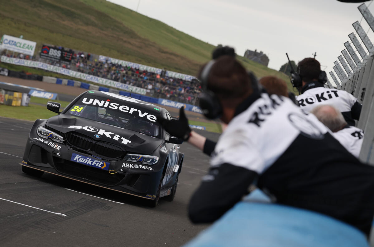 BTCC Knockhill 2022 Hill crossing line BTCC Knockhill 2022 Hill crossing line
