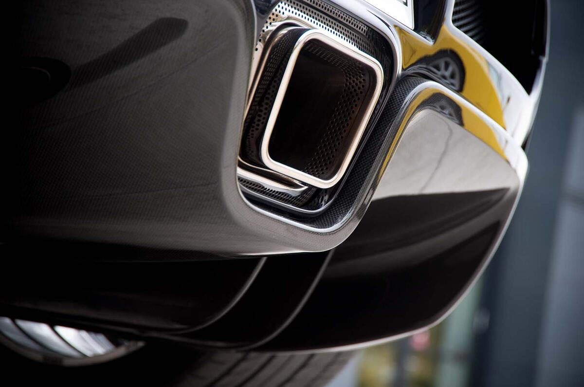 Bugatti Veyron exhaust Bugatti Veyron exhaust