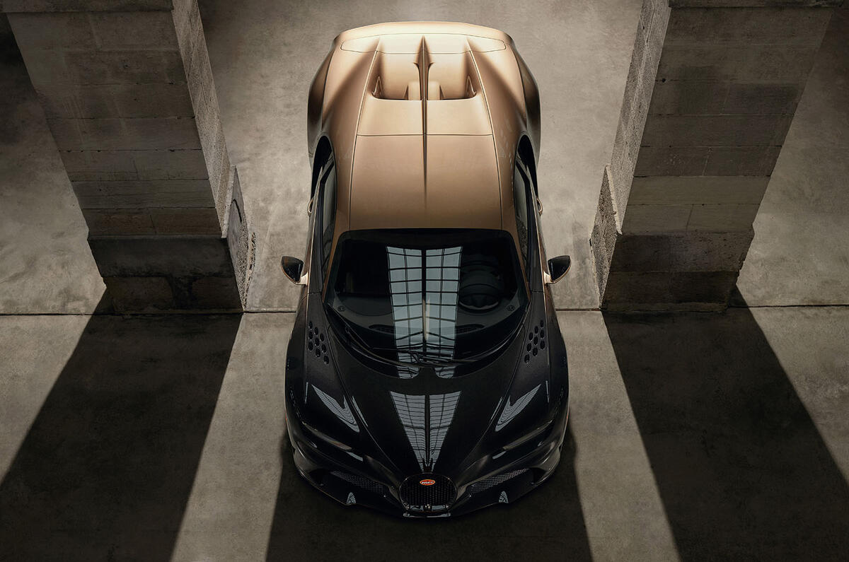 Bugatti Chiron Super Sport Golden Era roof