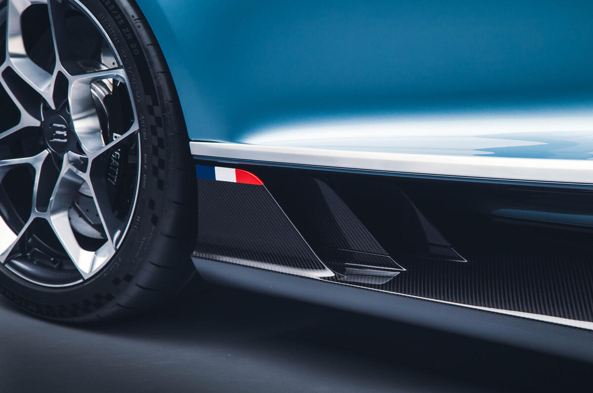 Bugatti Tourbillon side bottom trim Bugatti Tourbillon side bottom trim