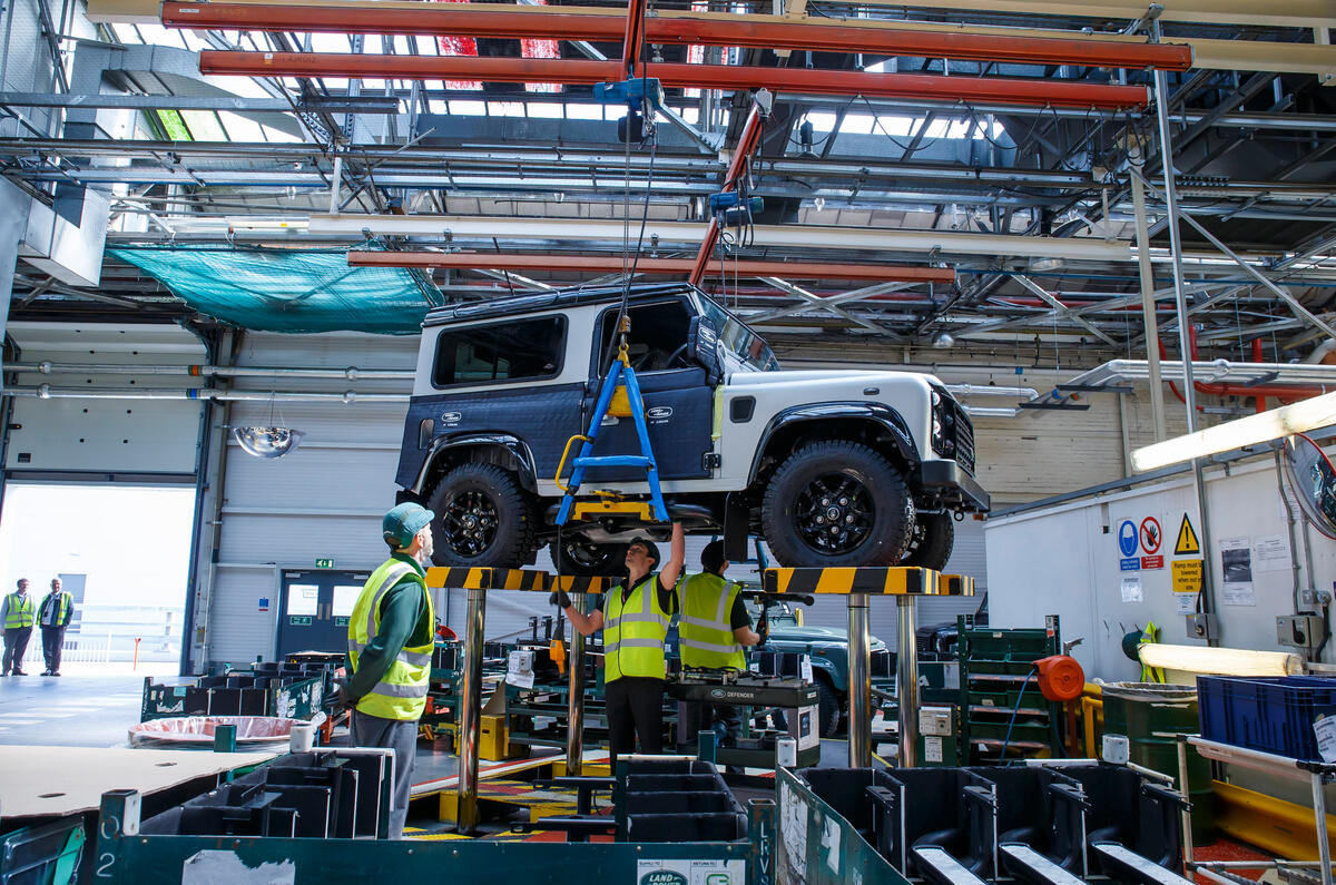 Land Rover Defender