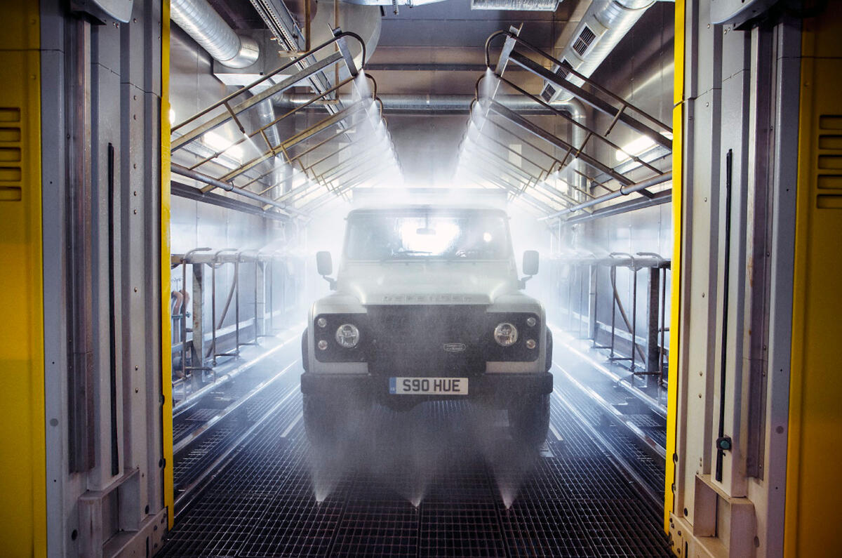 Land Rover Defender