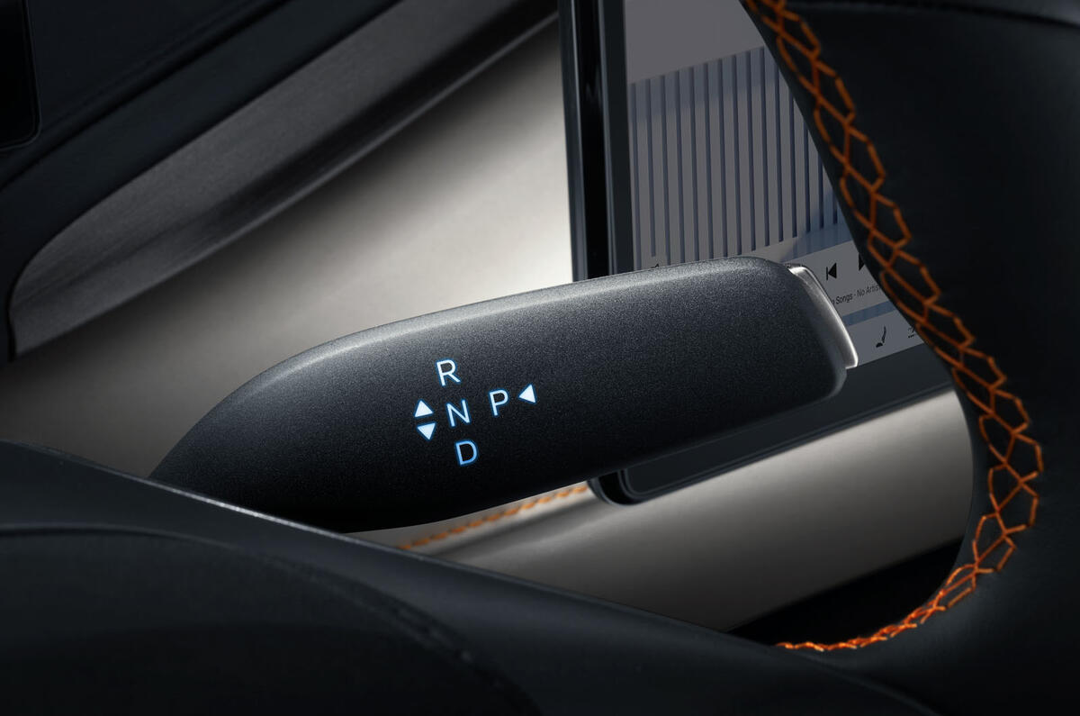 BYD Atto 3 Evo shift column