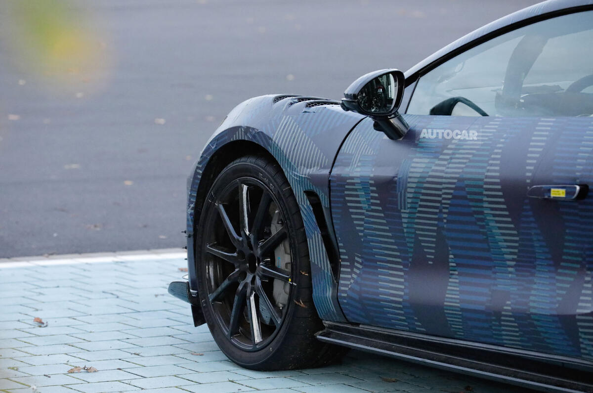 BYD Denza Z prototype front vent detail