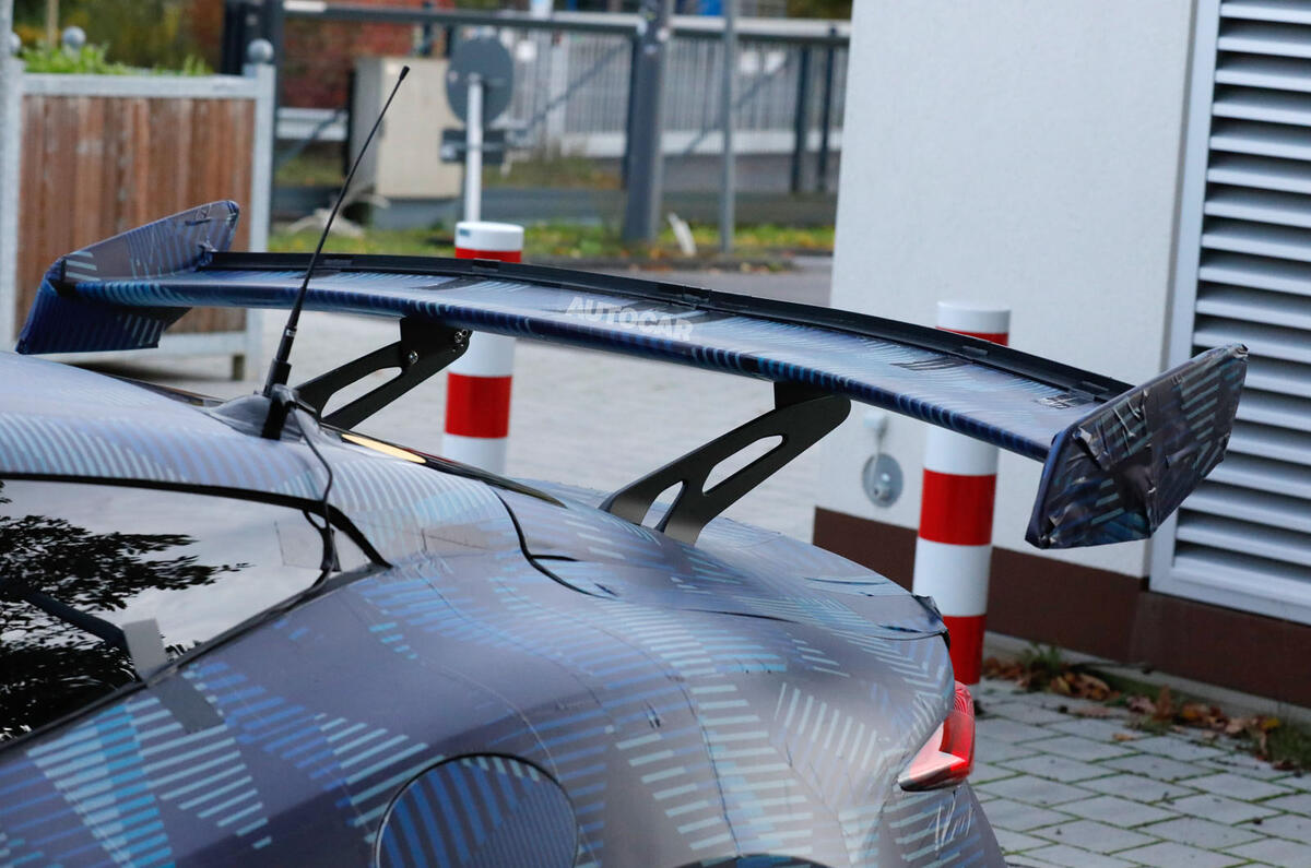 BYD Denza Z prototype spoiler detail