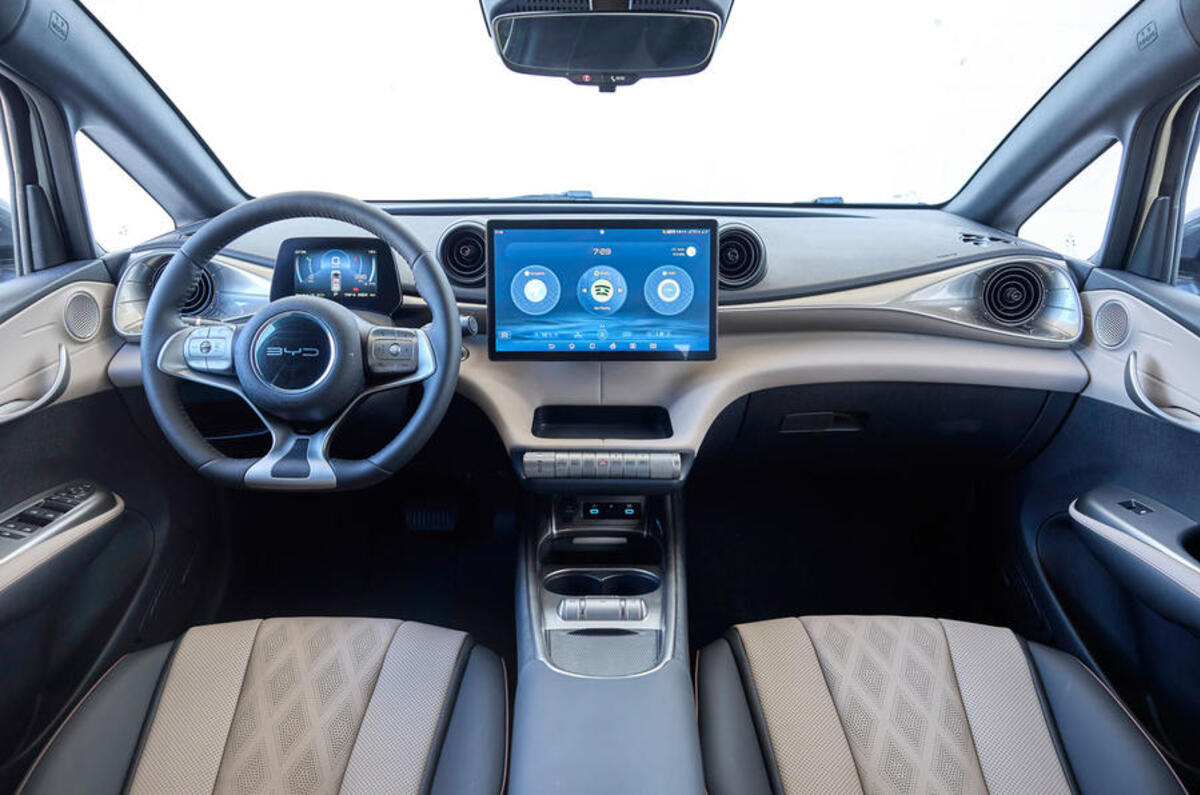 byd dolphin review 2023 011 dash byd dolphin review 2023 011 dash