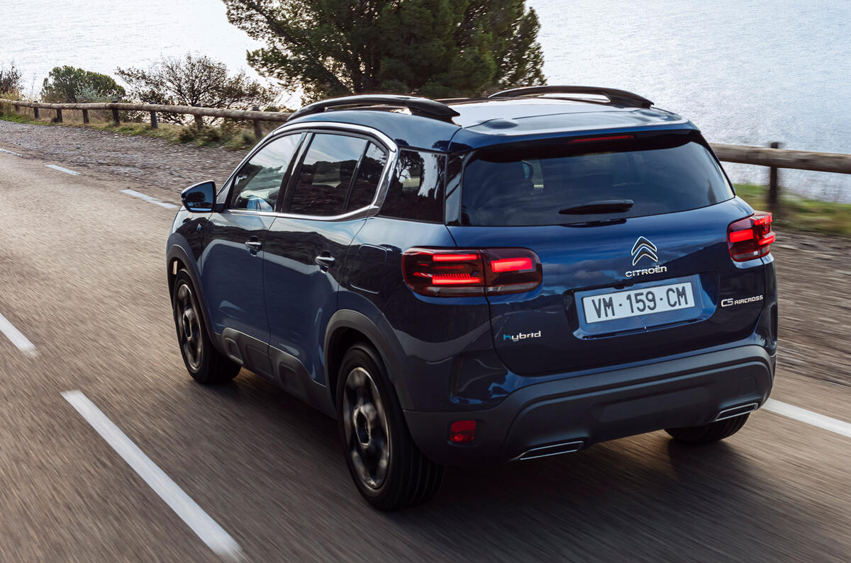 C5AircrossDynamicRear C5AircrossDynamicRear