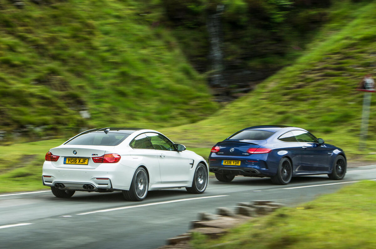 Mercedes-AMG C63 S Coupé vs BMW M4 Competition Pack