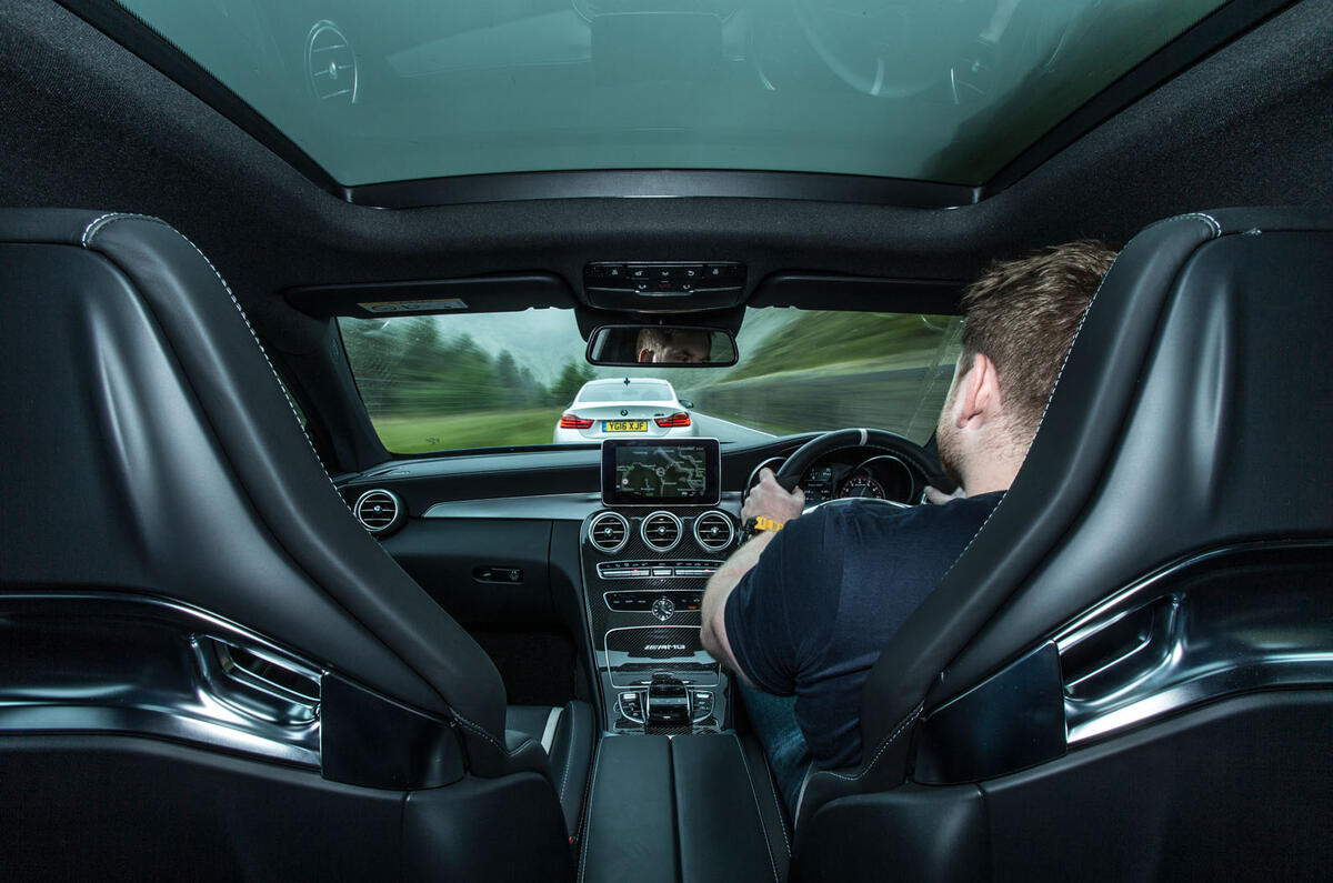 Mercedes-AMG C63 S Coupé vs BMW M4 Competition Pack