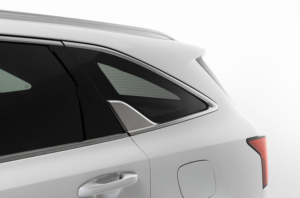 2020 Kia Sorento unveiling - C-pillar 2020 Kia Sorento unveiling - C-pillar