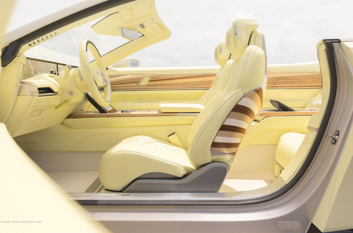 Cadillac Sollei concept front seats
