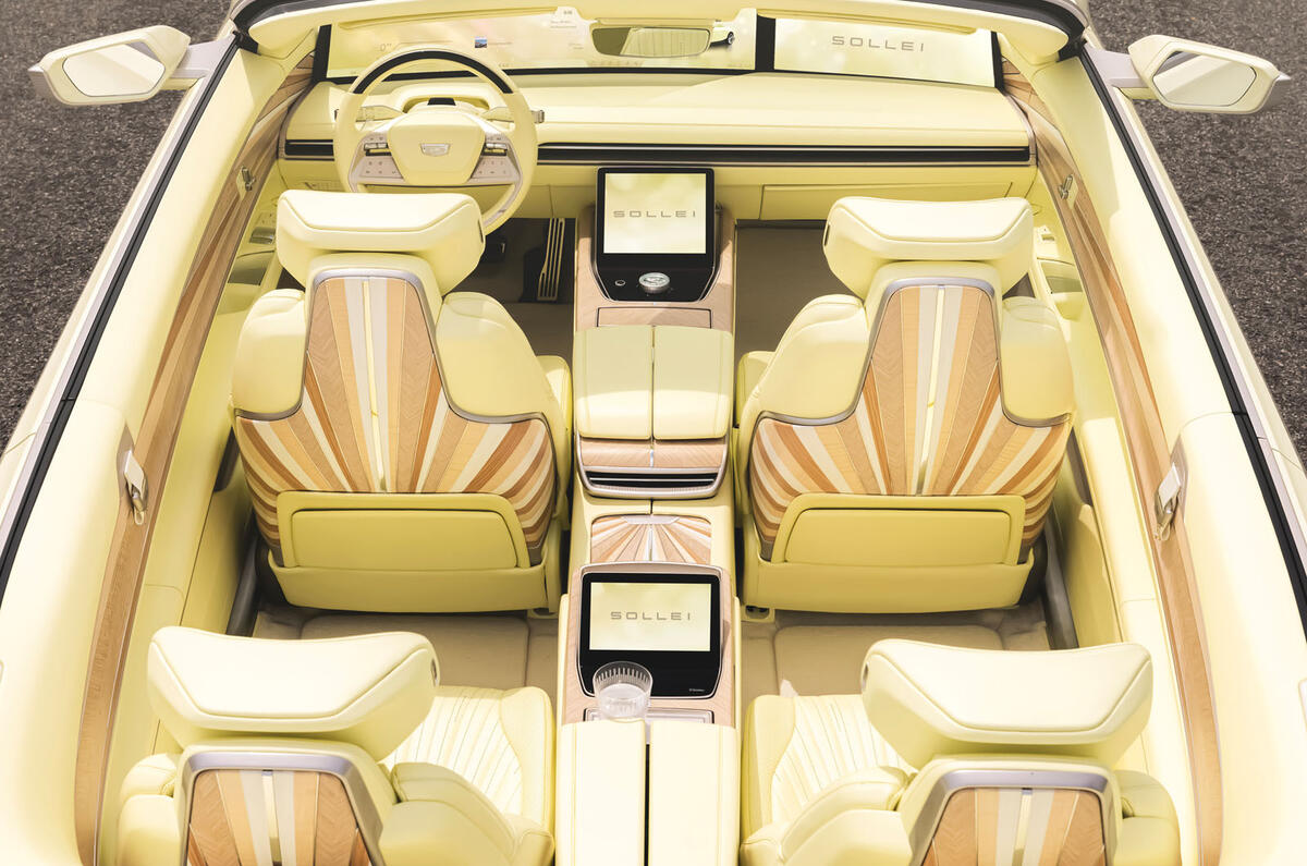 Cadillac Sollei concept interior high