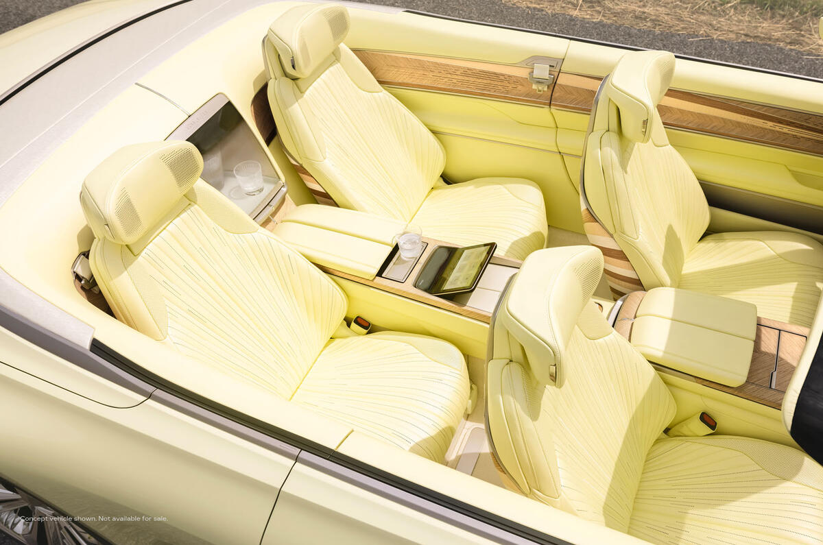 Cadillac Sollei concept interior rear high