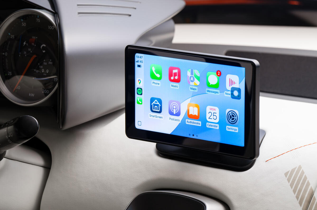 Callum Skye interior touchscreen Callum Skye interior touchscreen