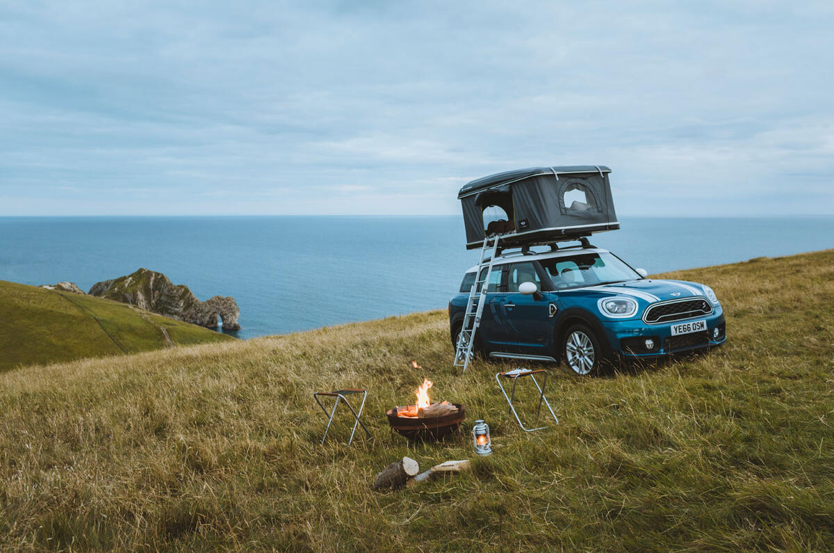 Mini Countryman Autohome roof tent vs Mercedes-Benz Marco Polo - camping on wheels twin-test