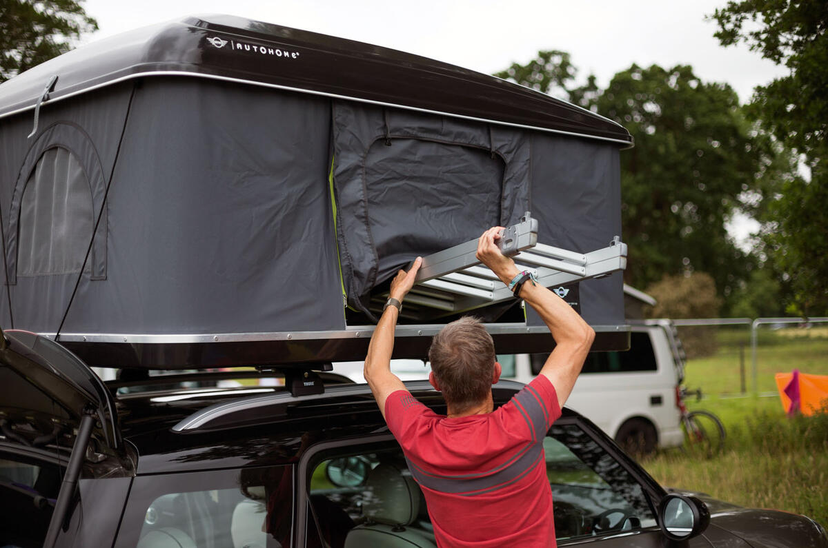 Mini Countryman Autohome roof tent vs Mercedes-Benz Marco Polo - camping on wheels twin-test