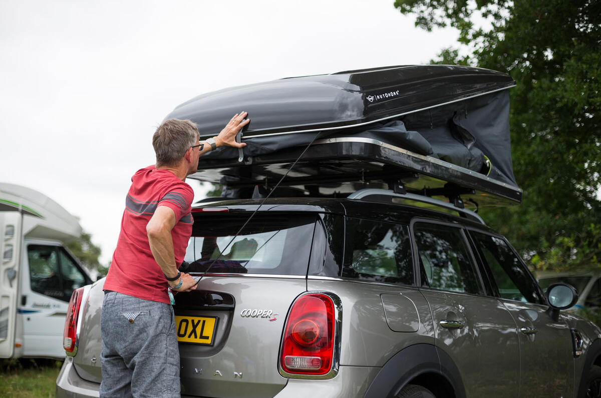 Mini Countryman Autohome roof tent vs Mercedes-Benz Marco Polo - camping on wheels twin-test