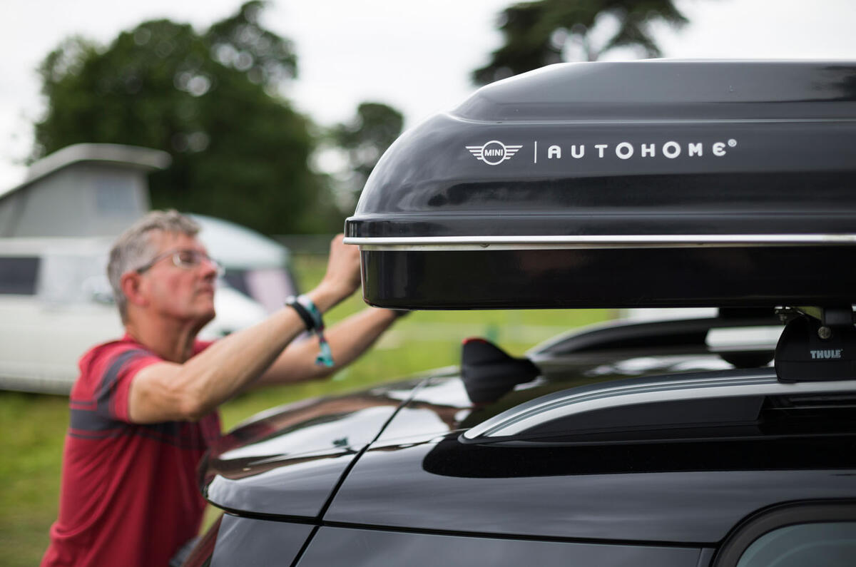 Mini Countryman Autohome roof tent vs Mercedes-Benz Marco Polo - camping on wheels twin-test