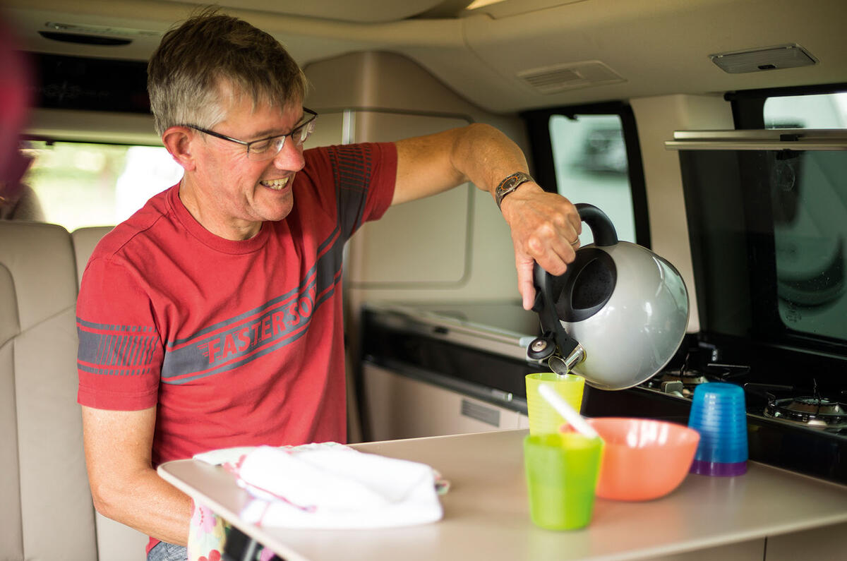 Mini Countryman Autohome roof tent vs Mercedes-Benz Marco Polo - camping on wheels twin-test