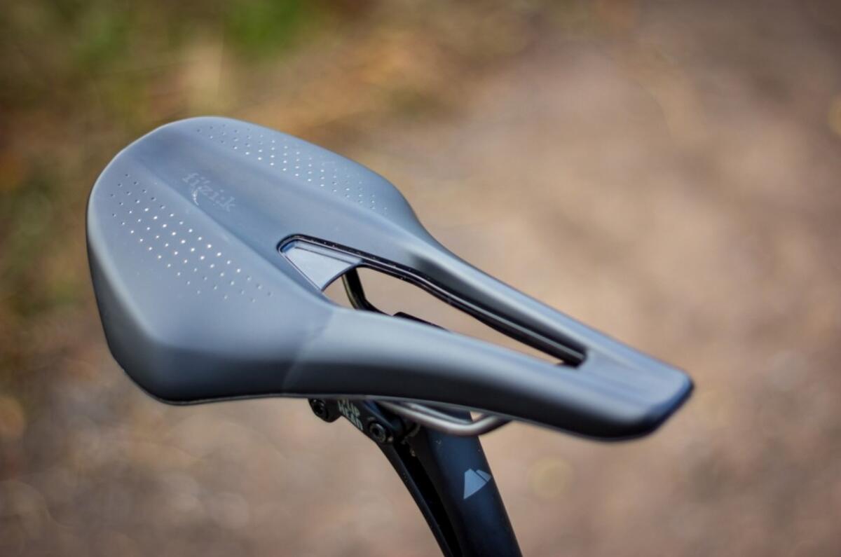 Canyon saddle Canyon saddle