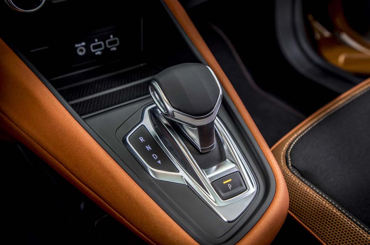 2020 Renault Captur revealed - press images