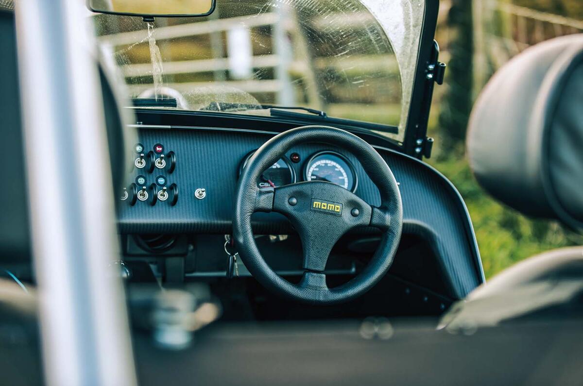 caterham CSR steering wheel low flying jh 43 caterham CSR steering wheel low flying jh 43